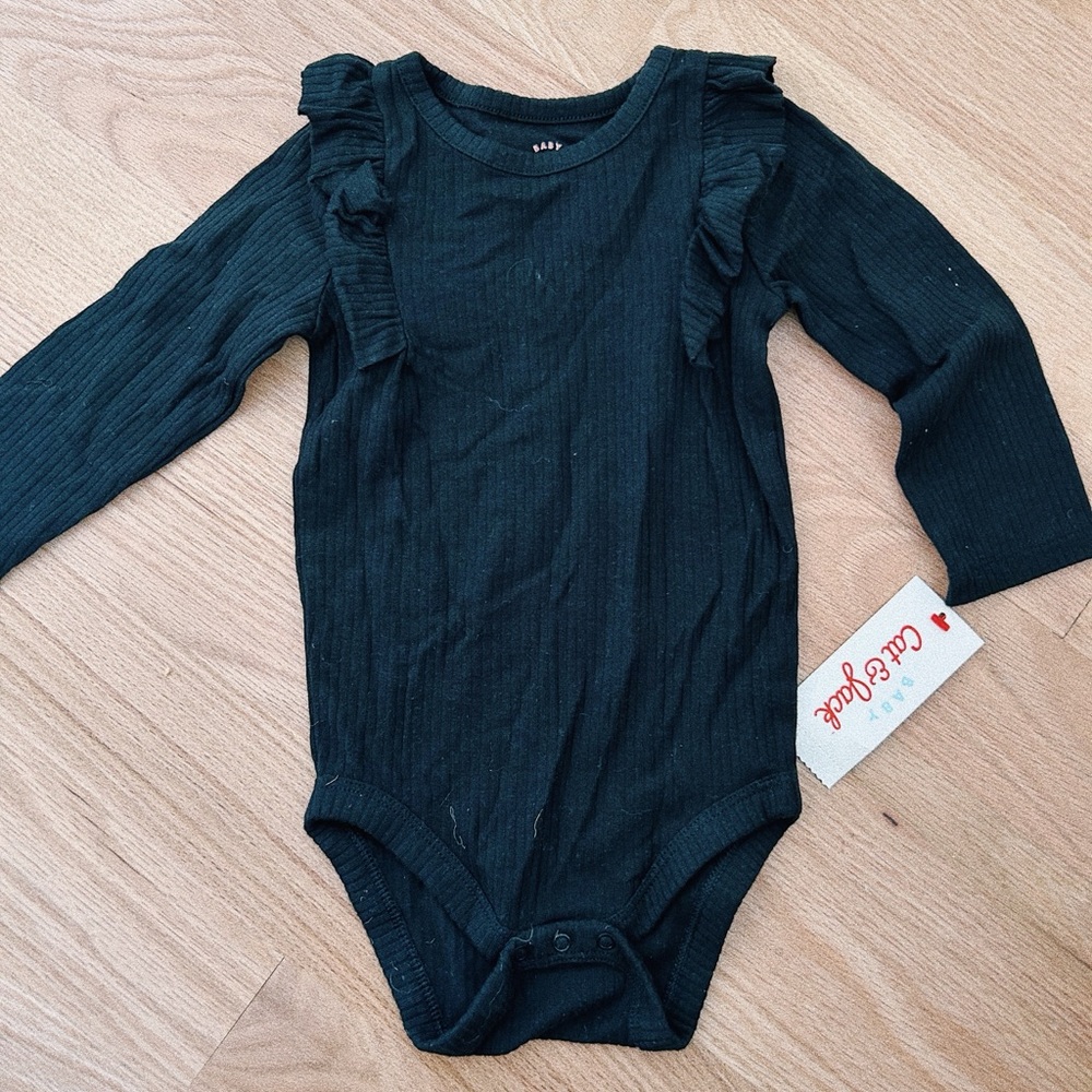 New long sleeved baby onesie